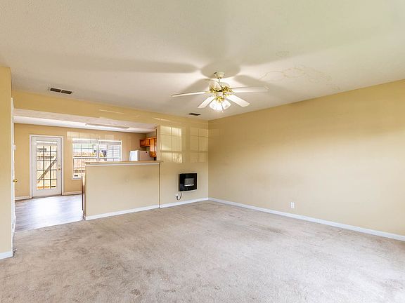 4th image of 6066 Sagi Cir