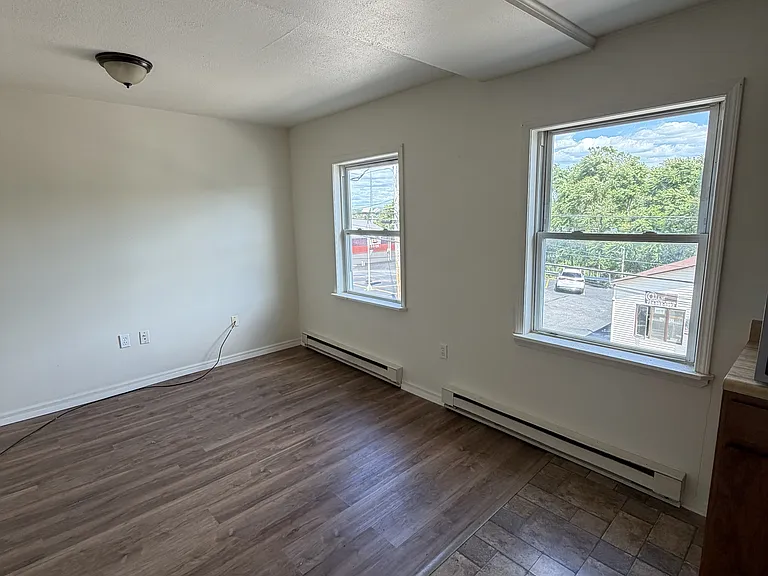 315 N Broadway St #C — Photo 3