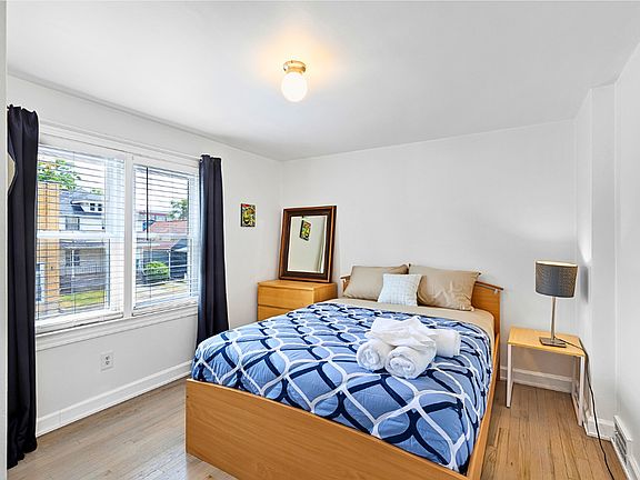 4th image of 301 Park Ave #301