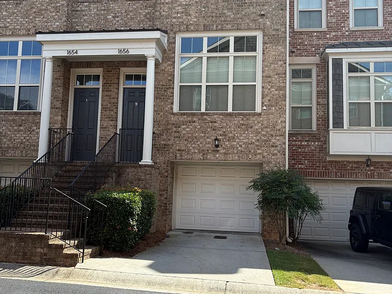 1656 Mosaic Way — Photo 16
