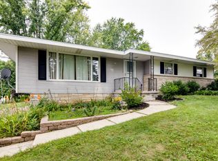 887 Prospect Dr, Kewaskum, WI 53040