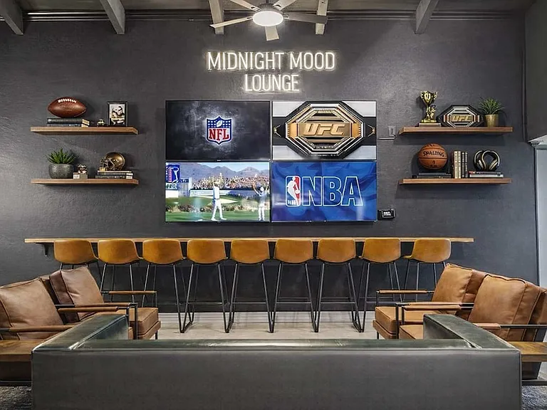 Building's Lounge