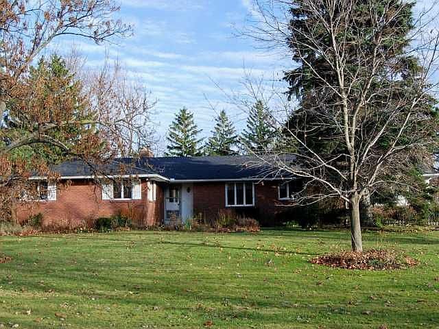 1st image of 4921 Pineledge Dr E