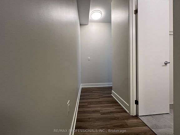 4th image of 62 Dixfield Dr #140