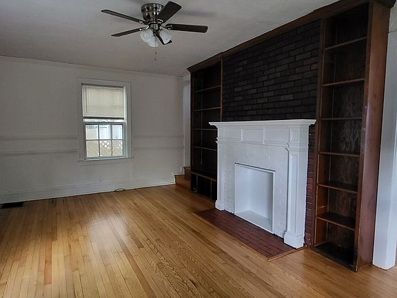2nd image of 1805 Elmsmere Ave