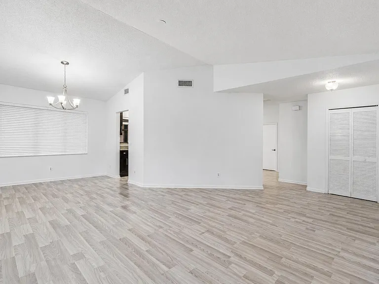 190 Parkwood Dr — Photo 19