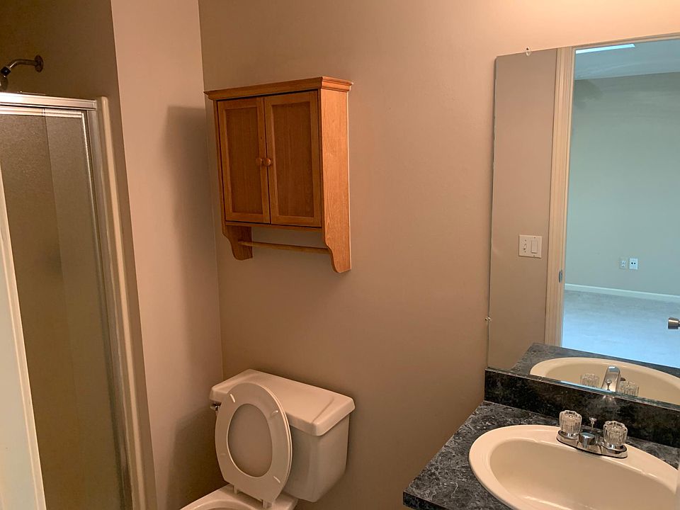 Bathroom Upstairs