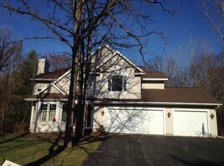 2986 Riverwoods Dr NE, Rockford, MI 49341