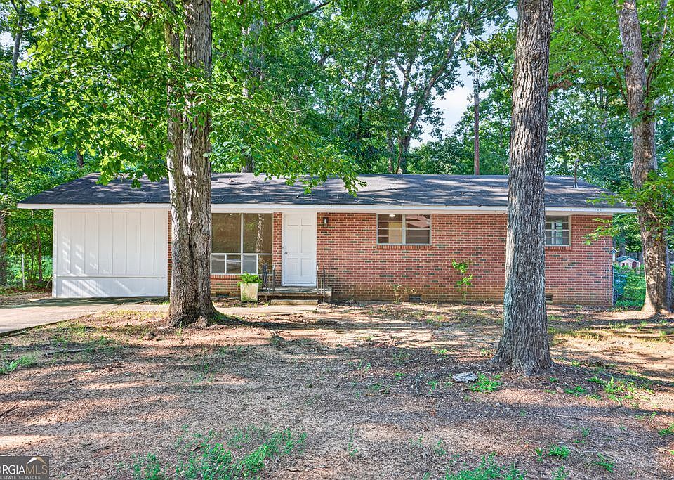 1st image of 610 Vincent Dr