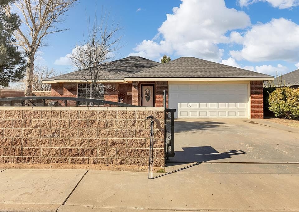 1st image of 401 Brookover Cir