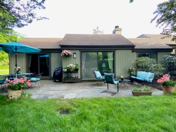546 Heritage Vlg #B, Southbury, CT 06488