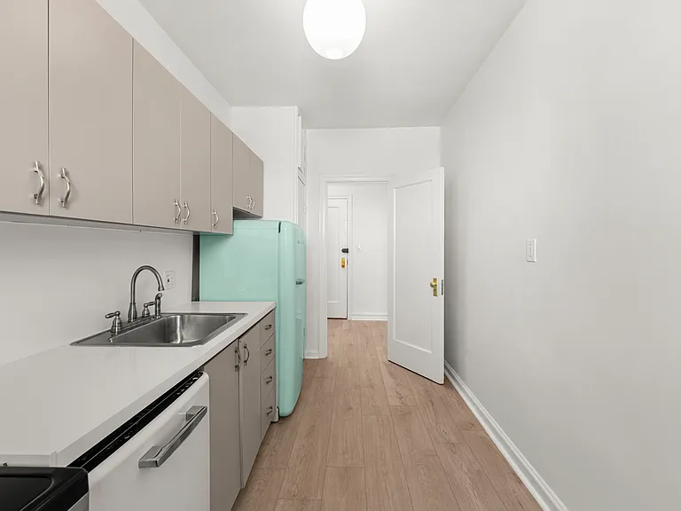 66 Avenue A #5C — Photo 4