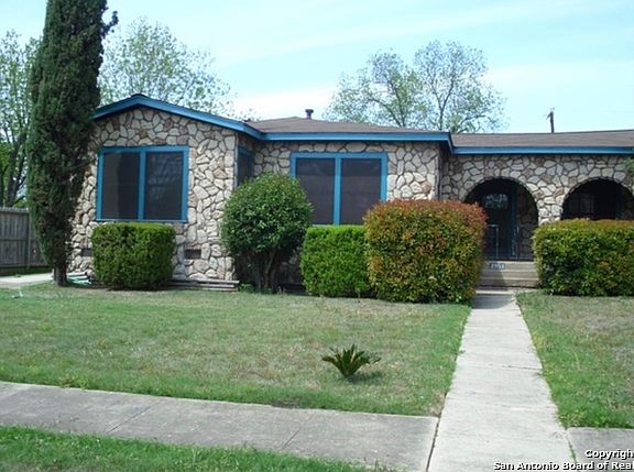 2nd image of 2353 W Huisache Ave