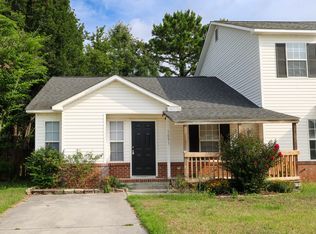 1091 W Pueblo Dr, Jacksonville, NC 28546
