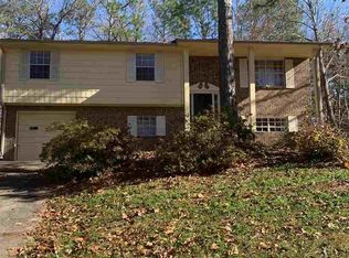 210 Southmoor Cir, Oxford, AL 36203