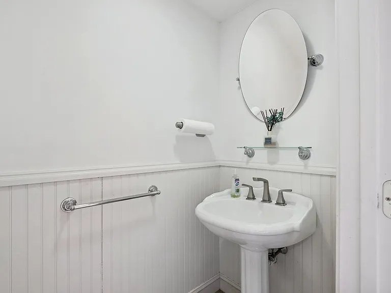 310 Tilden Commons Ln #310 — Photo 17