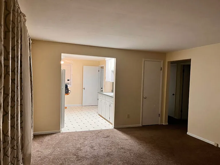 247 Kennedy St #247 — Photo 5