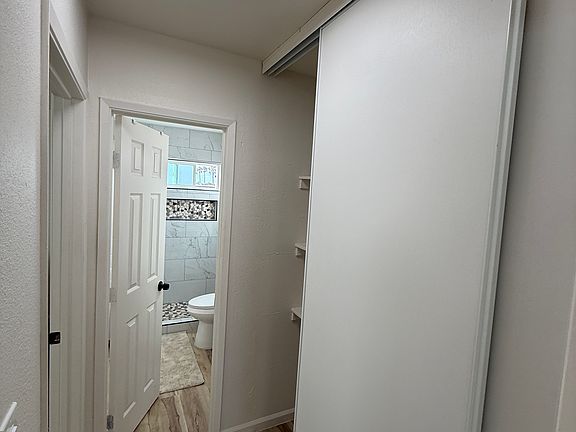 4th image of 4506 Voltaire St #5