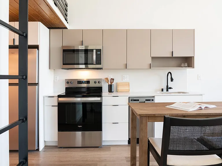 North End Lofts - Market — Photo 22
