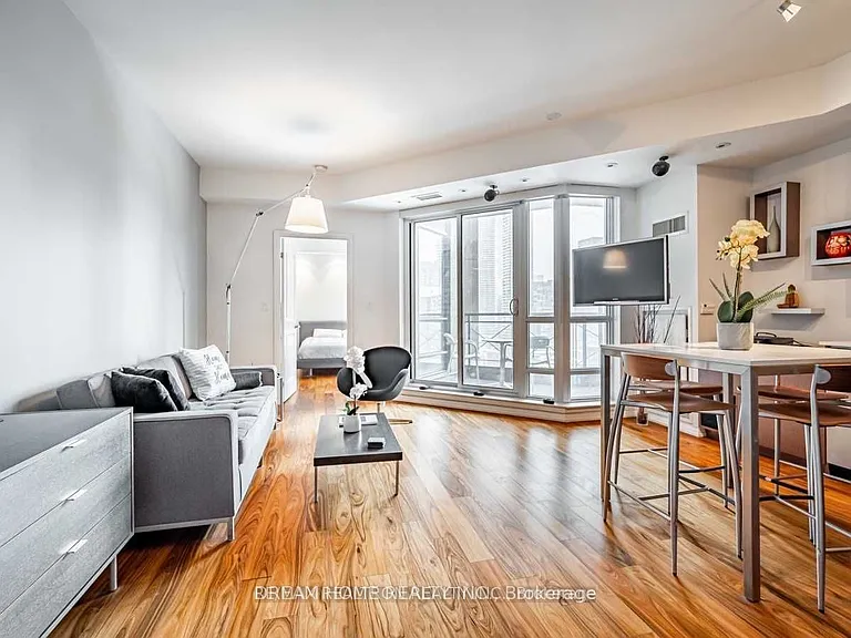 35 Hayden St #1501 — Photo 12