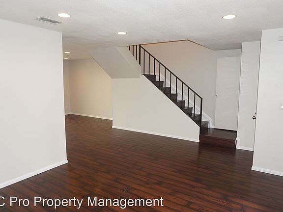 5th image of 3029 N Cottonwood St Unit 14