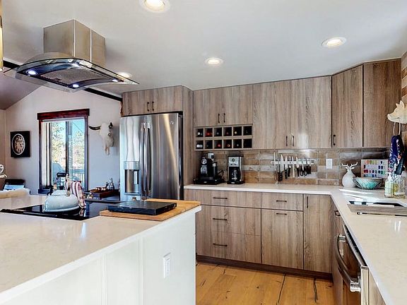 2nd image of 361 Silver Cir