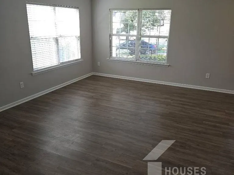 20 Laurelhurst Ct — Photo 6