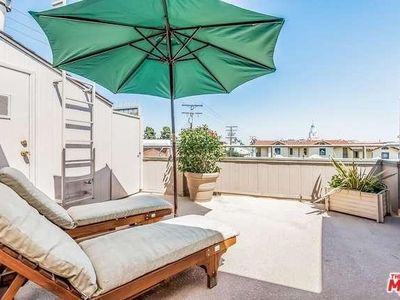 1013 10th St, Santa Monica, CA, 90403