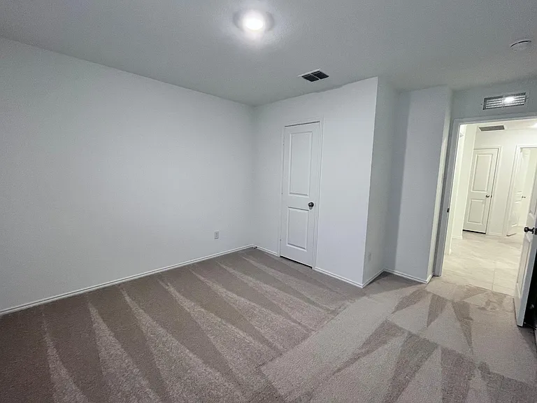 411 Ashbrook Way — Photo 14