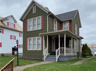 811 Parrish St, Uhrichsville, OH 44683