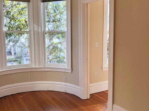 3rd image of 512 Frederick St #10