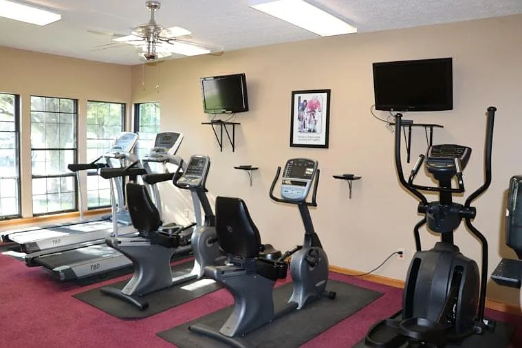 Stafford Pointe — Photo 3