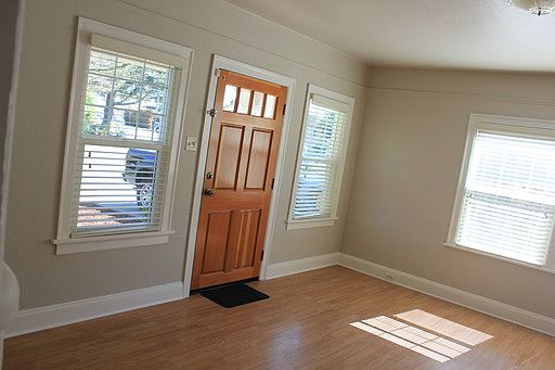 3rd image of 411 N 11th St