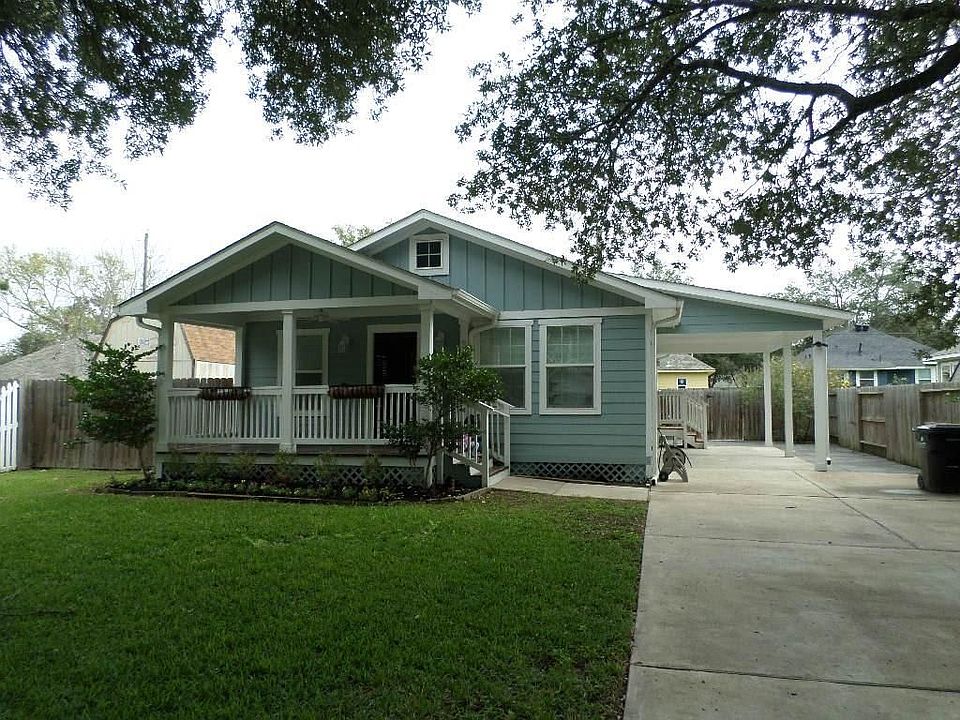 1st image of 922 Dollins St