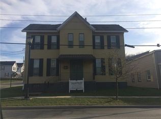 87 3rd St, California, PA 15419