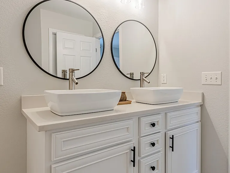 Vista Cay Dr — Photo 13