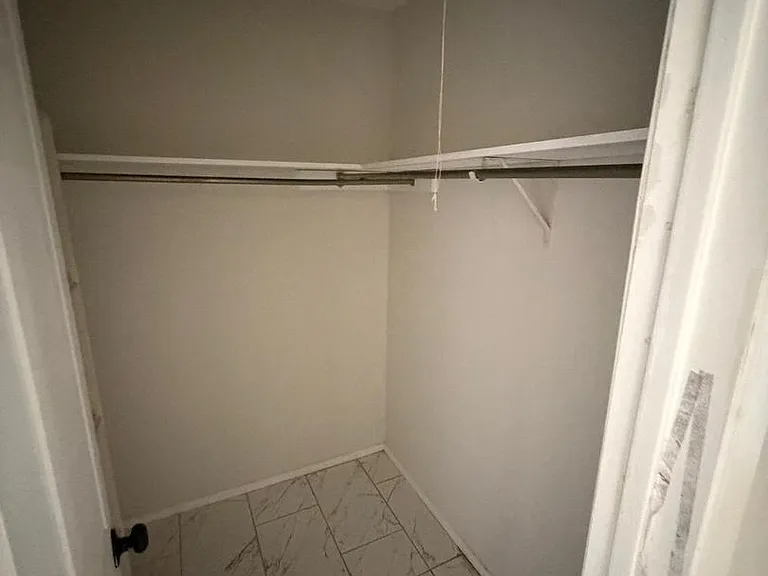 9405 Newberry Dr — Photo 17