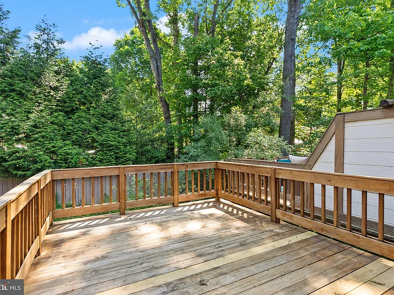11243 Silentwood Ln — Photo 14