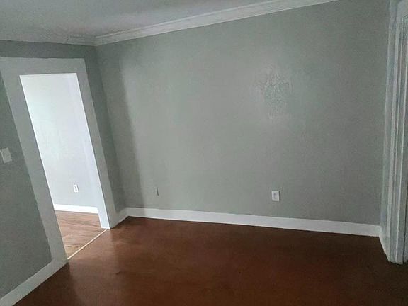 2nd image of 2198 Lyon Ave