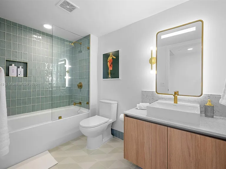 601 NE 1st Ave #3316 — Photo 14