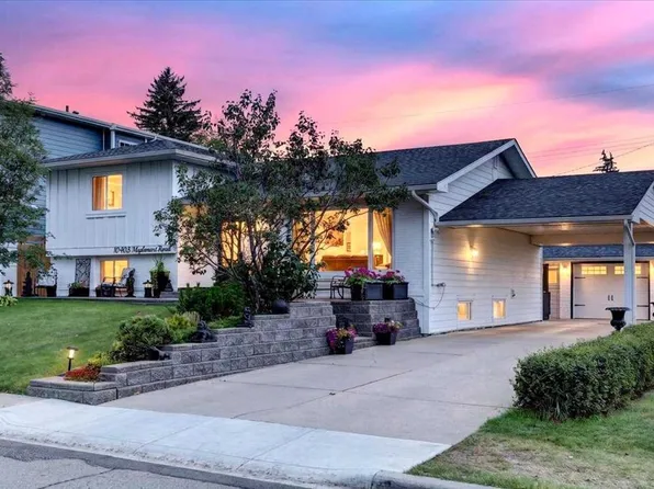 10403 NE Maplemont Rd SW, Calgary, AB T2J 1W3