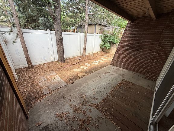 4th image of 1535 Pine St APT 5