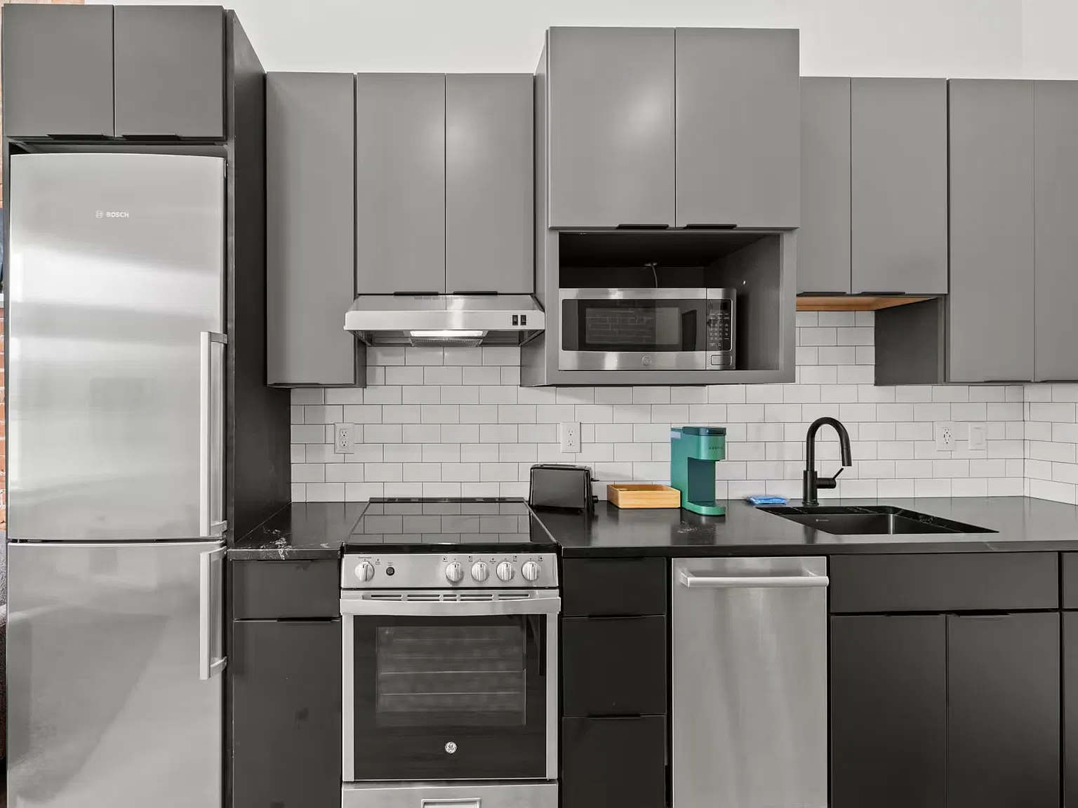 1 bed, 500 sqft, $1,298 — Photo 3