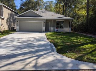 217 Rolling Hills Dr, Conroe, TX 77304