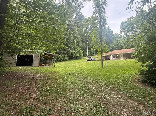 25379 Gunterman Rd, Fieldon, IL 62031