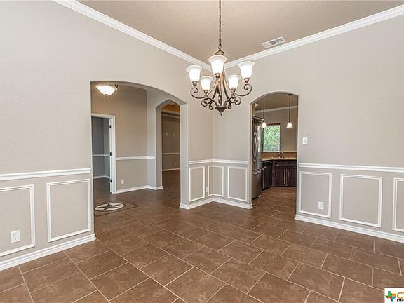 5th image of 210 Fay Dr