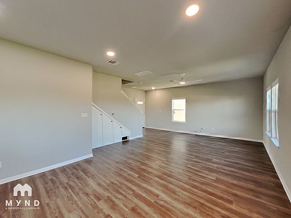 2nd image of 906 Limestone Shoals Rd
