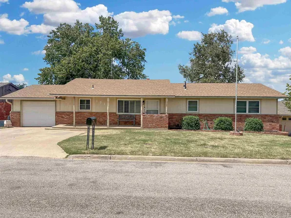 1814 Locust St, Alva, OK 73717