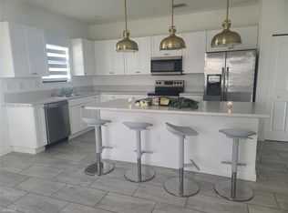 21660 SW 131st Ct, Miami, FL 33170