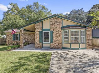 408 Larkspur Ct, Niceville, FL 32578